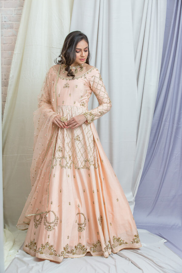 Peach Embroidered Gown With Dupatta Design by Dolly J at Pernia's Pop Up  Shop 2024