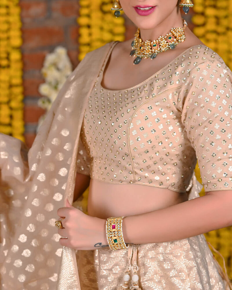 Pure Banarasi Silk Bridal Wedding Collection Lehenga Choli at Rs 6555 in  Surat